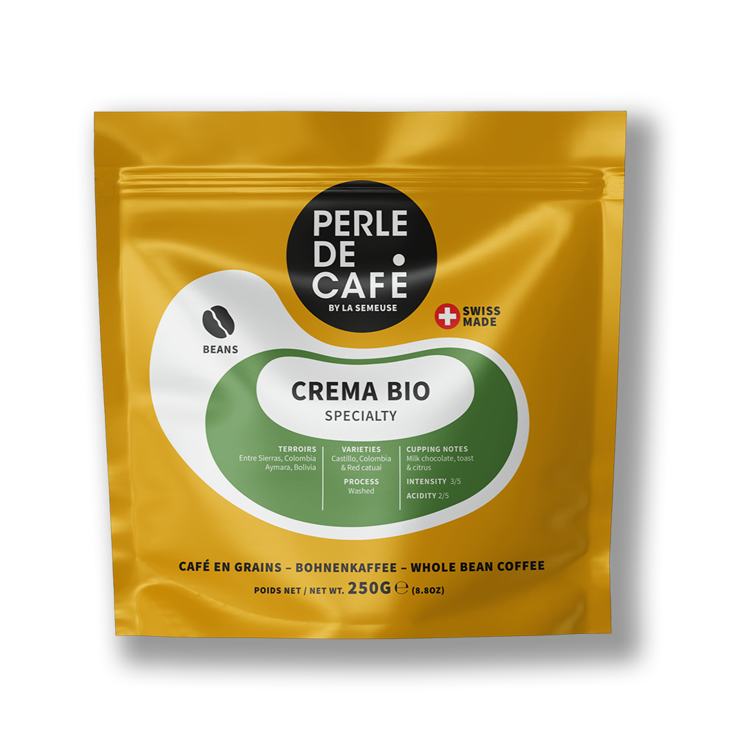 PERLE DE CAFE CREMA BIO 250g BEANS A blend of two washed certified organic Arabicas from the "Entre Sierras" cooperative in Colombia and from the Yungas region in western Bolivia. A light coffee with milk chocolate aromas, toasted notes and a citrus aftertaste.