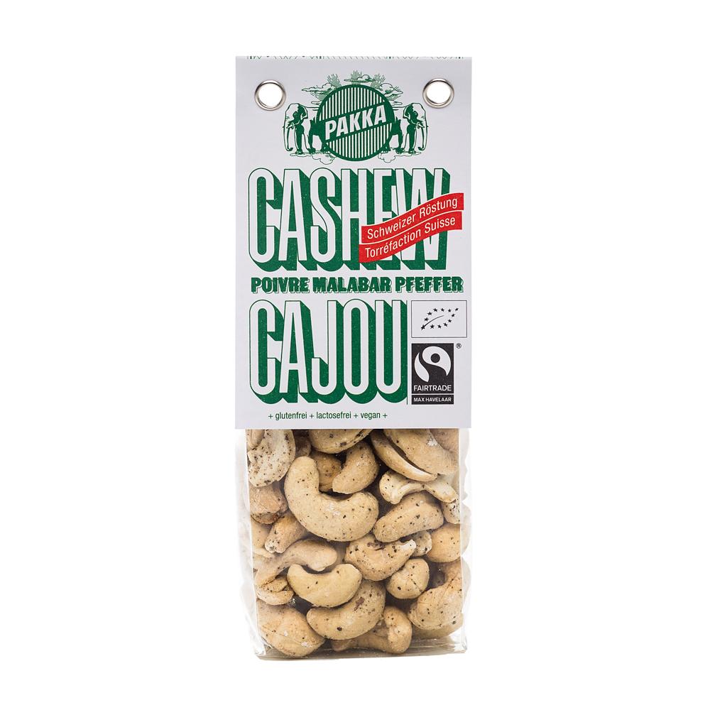 Cashew geröstet mit Malabar Pfeffer, bio & fair, 100g Le poivre pousse, tout comme les noix, dans la région du Malabar, appelée aussi le pays du poivre. Récolté à la main, il possède un arôme puissant et donne aux noix de cajou une saveur légèrement piquante et épicée. De l?arbre à vos papilles: les noix de cajou Pakka sont cueillies, séchées, pelées, triées, grillées et emballées selon un processus entièrement manuel.+ biologiques & équitables+ sans gluten+ sans lactose+ vegan